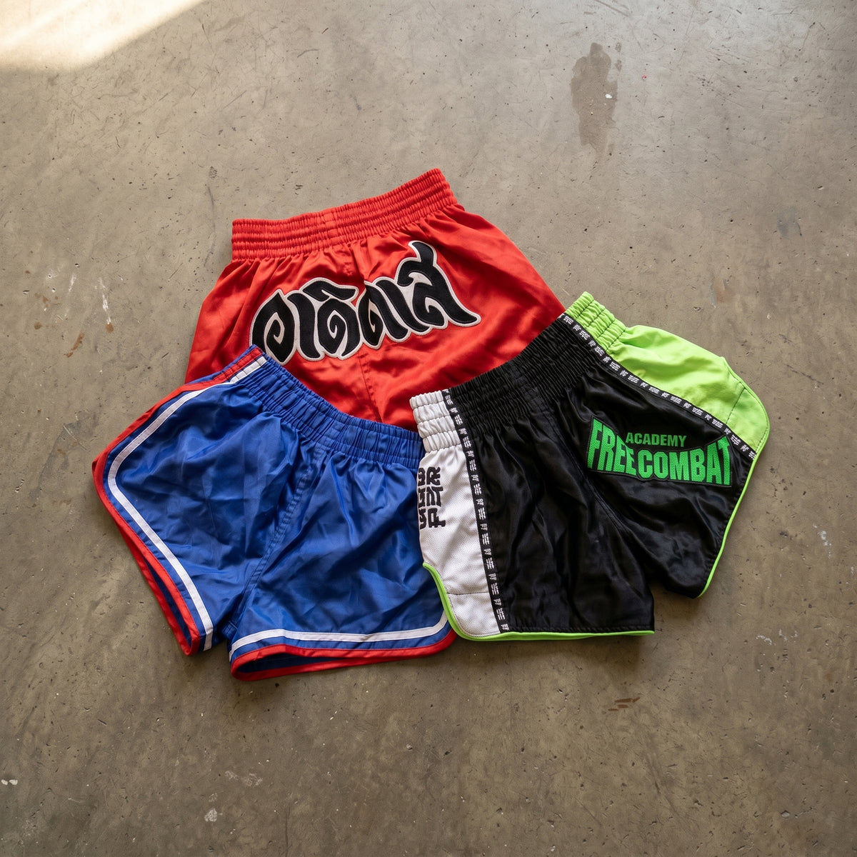 MIX PANTALONES MUAY THAI