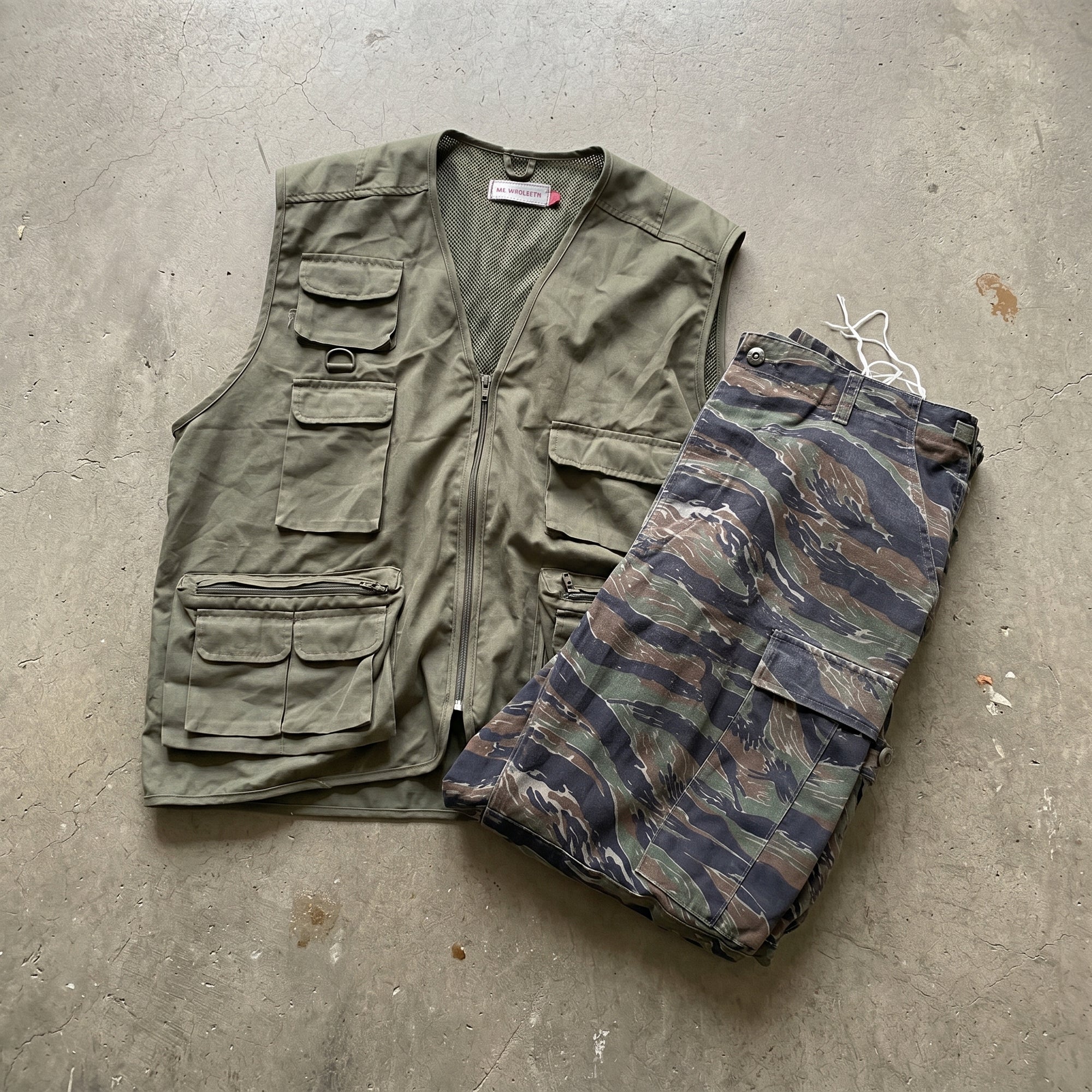 MIX ROPA MILITAR
