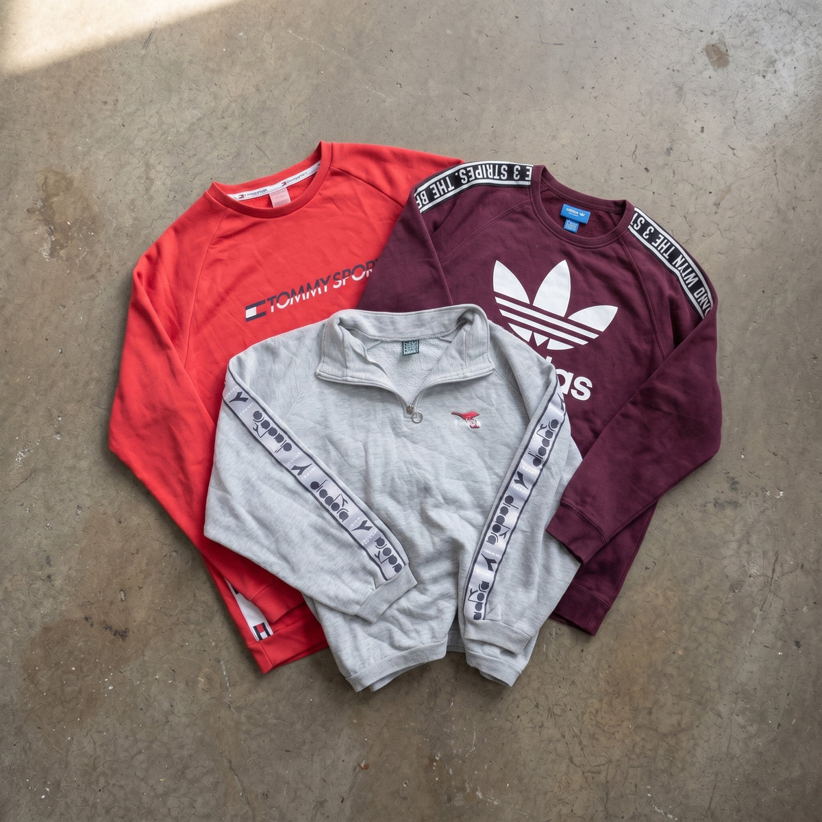 MIX SUDADERAS DE MARCA SIN CAPUCHA
