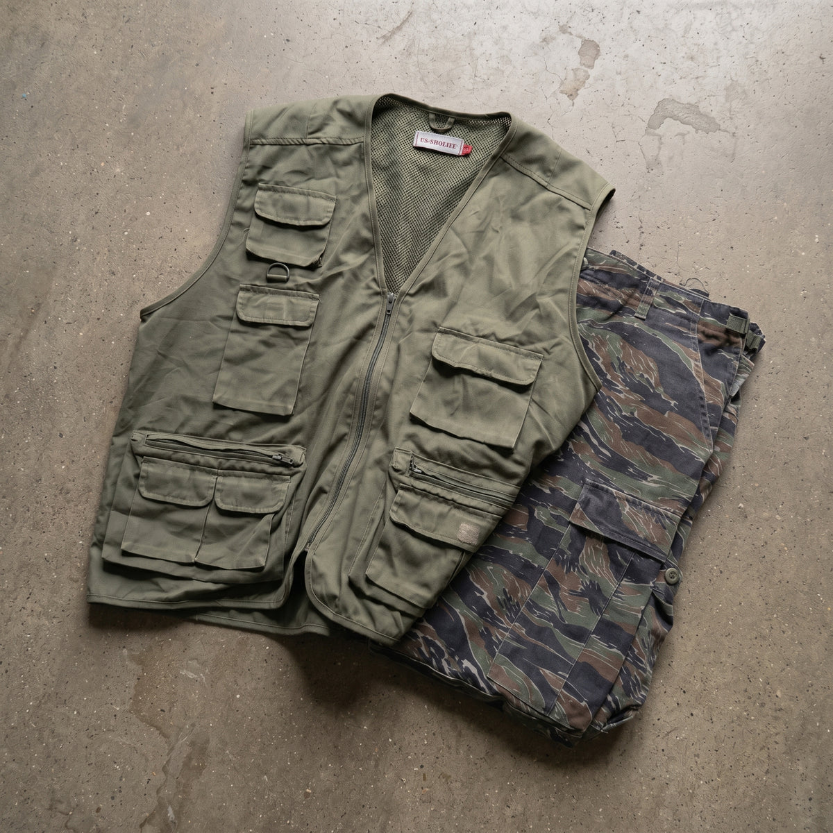MIX ROPA MILITAR