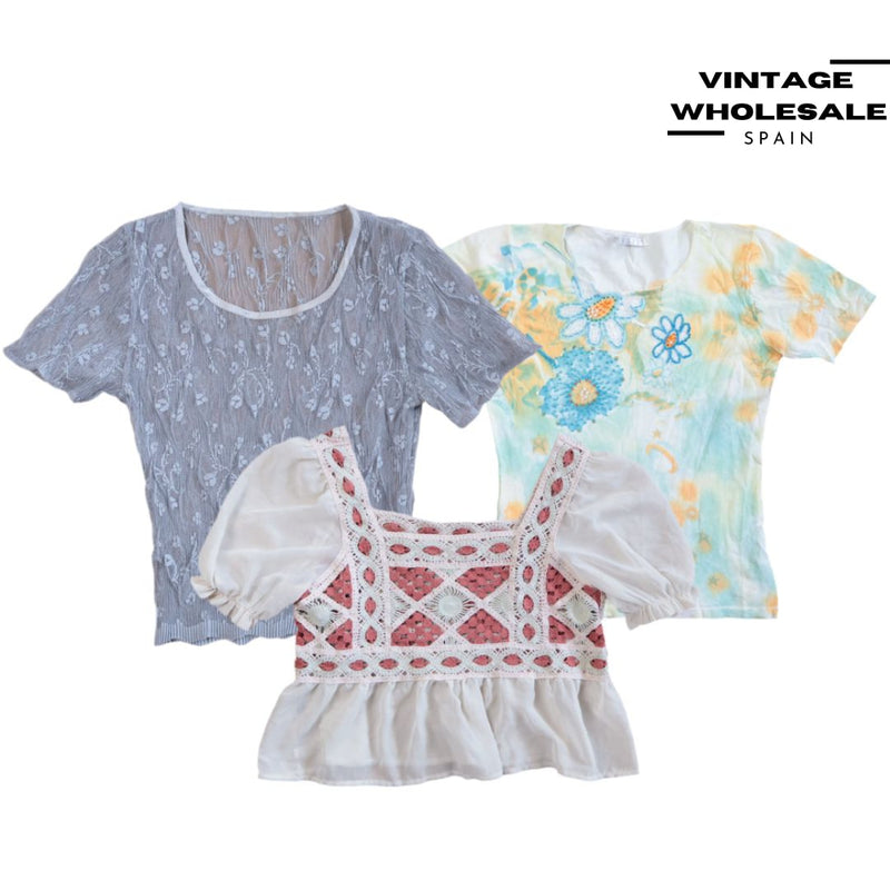 MIX KURZÄRMELIGE OBERTEILE Y2K