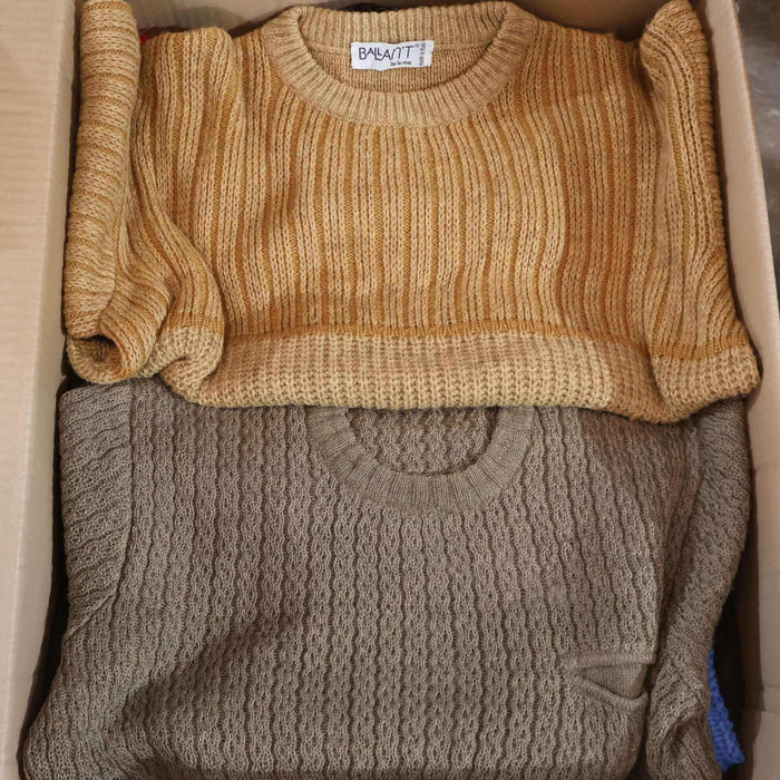 Buy mix vintage jumpers in Bulk - Top Quality Packs