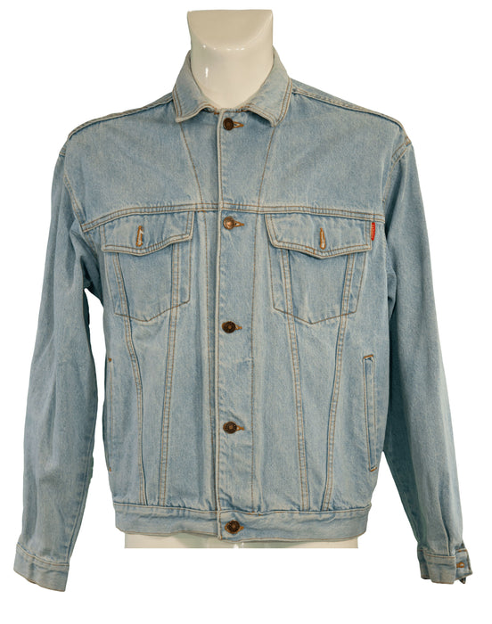 Light blue denim jacket with button-up front and chest pockets on a mannequin.