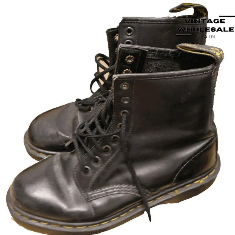 MIX DR. MARTENS LEATHER BOOTS