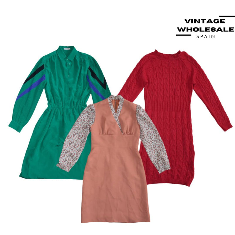 Vintage winter dress - Vintage dresses wholesale Vintage Wholesale Spain SL Vintage winter dress - Vintage dresses wholesale Vintage Wholesale Spain SL